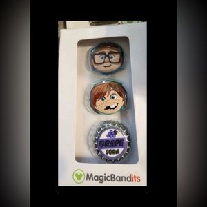 Disney MagicBandits UP Characters, Carl and Ellie and Grape Soda Badge